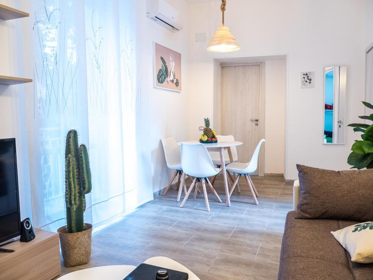 Chiaia Premium Flat, Naples Center, Near Seasideアパートメント エクステリア 写真