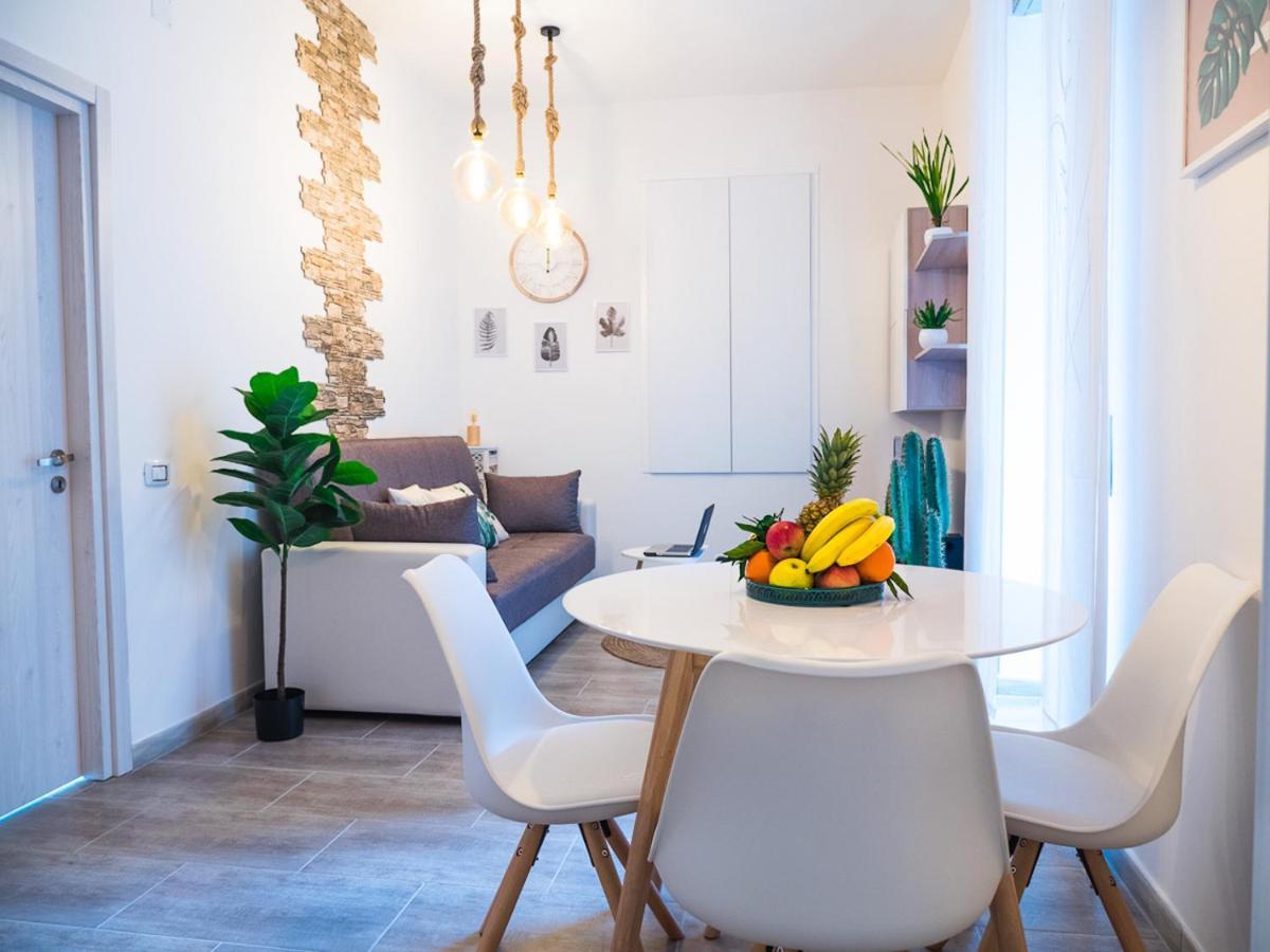 Chiaia Premium Flat, Naples Center, Near Seasideアパートメント エクステリア 写真